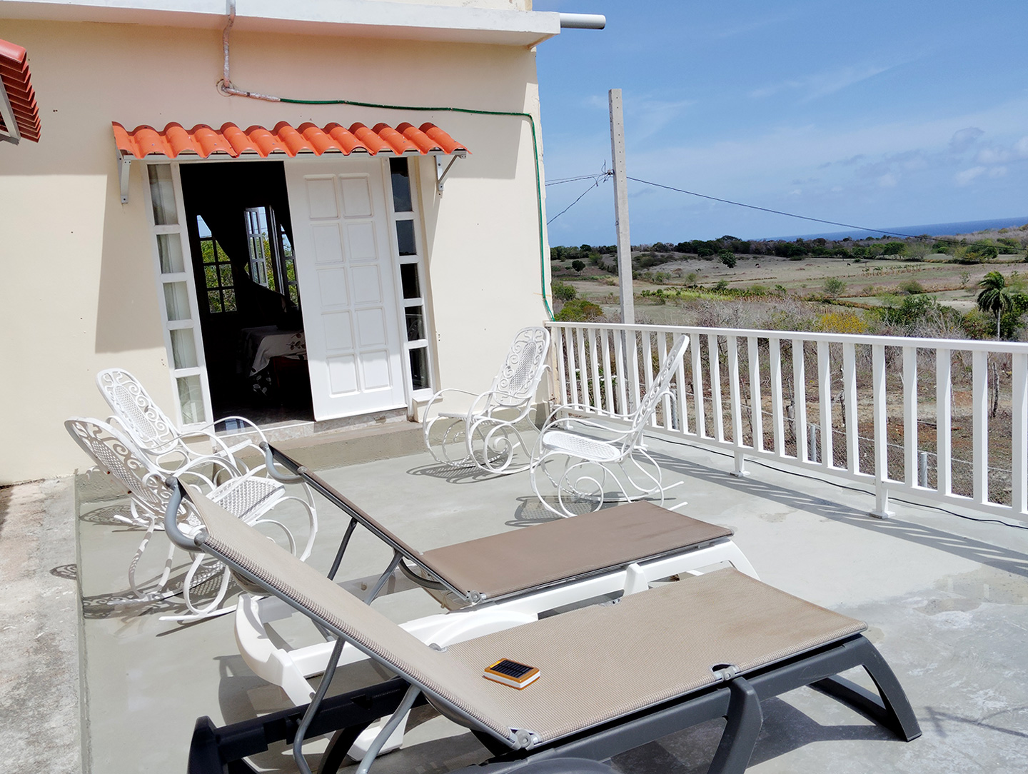 room-mountain-view-3